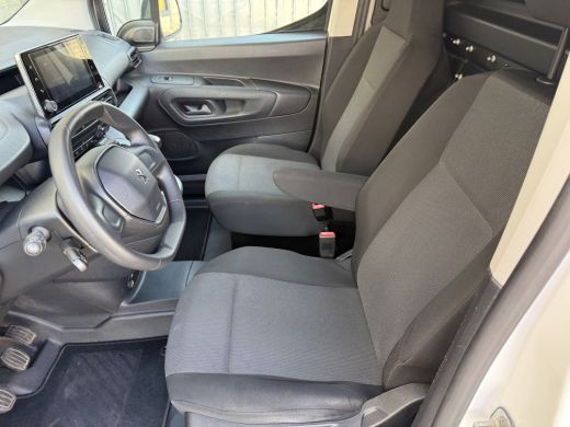 Peugeot Partner 1.2 PureTech 111PK Benzine Premium EMISSIE VRIJE ZONE/ Navigatiesysteem/cruise control/CarPlay ActivLease financial lease