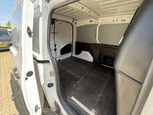 Peugeot Partner 1.5 BlueHDI EURO 6 Premium Cruise control/trekhaak/navigatie systeem ActivLease financial lease