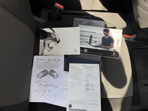 Peugeot Partner 1.5 BlueHDI EURO 6 Premium Cruise control/trekhaak/navigatie systeem ActivLease financial lease