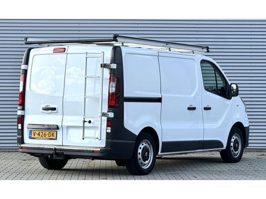 Renault Trafic 1.6 dCi T27 L1H1 Navi|Imperiaal|Trekhaak|Airco ActivLease financial lease