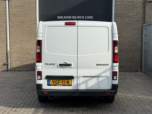 Renault Trafic 2.0 dCi 120PK EURO 6 T29 Cruise control/navigatie systeem ActivLease financial lease