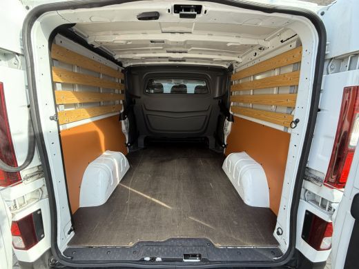 Renault Trafic 2.0 dCi 120PK EURO 6 T29 Cruise control/navigatie systeem ActivLease financial lease