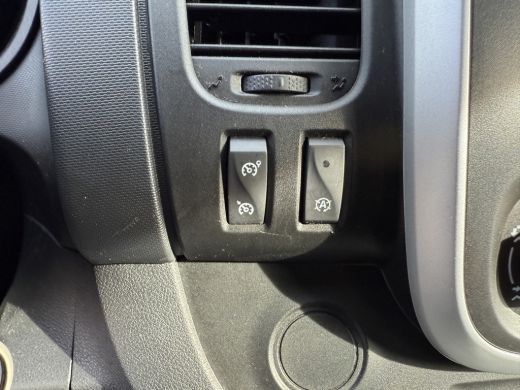 Renault Trafic 2.0 dCi 120PK EURO 6 T29 Cruise control/navigatie systeem ActivLease financial lease