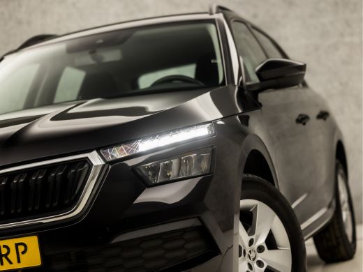 Skoda Kamiq 1.0 TSI Sport (APPLE CARPLAY, CRUISE, LED KOPLAMPEN, SPORTSTOELEN, LANE ASSIST, ARMSTEUN, BLUETOO... ActivLease financial lease