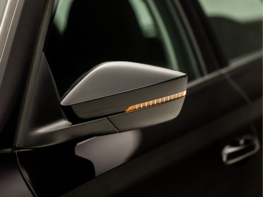 Skoda Kamiq 1.0 TSI Sport (APPLE CARPLAY, CRUISE, LED KOPLAMPEN, SPORTSTOELEN, LANE ASSIST, ARMSTEUN, BLUETOO... ActivLease financial lease