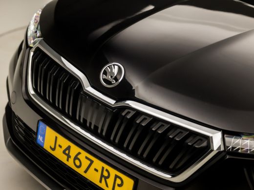 Skoda Kamiq 1.0 TSI Sport (APPLE CARPLAY, CRUISE, LED KOPLAMPEN, SPORTSTOELEN, LANE ASSIST, ARMSTEUN, BLUETOO... ActivLease financial lease