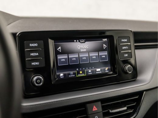 Skoda Kamiq 1.0 TSI Sport (APPLE CARPLAY, CRUISE, LED KOPLAMPEN, SPORTSTOELEN, LANE ASSIST, ARMSTEUN, BLUETOO... ActivLease financial lease