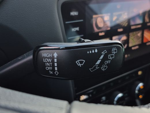 Skoda Octavia Combi 1.5 TSI Greentech Business Edition Plus Trekhaak | LED | Keyless | Stoelverwarming | Parkee... ActivLease financial lease