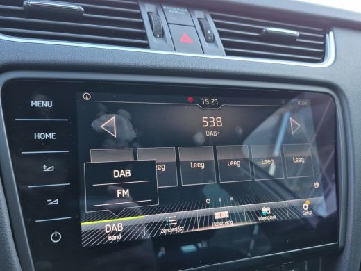 Skoda Octavia Combi 1.5 TSI Greentech Business Edition Plus Trekhaak | LED | Keyless | Stoelverwarming | Parkee... ActivLease financial lease