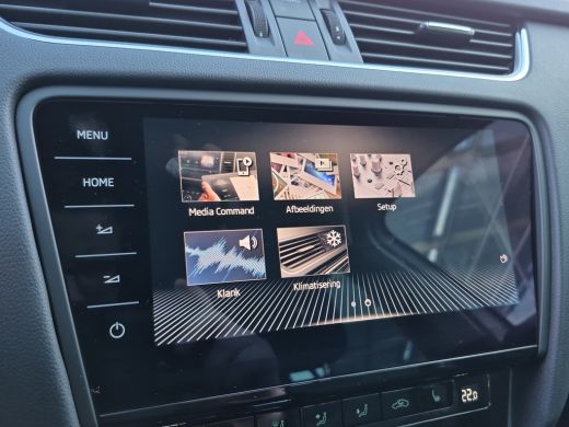 Skoda Octavia Combi 1.5 TSI Greentech Business Edition Plus Trekhaak | LED | Keyless | Stoelverwarming | Parkee... ActivLease financial lease