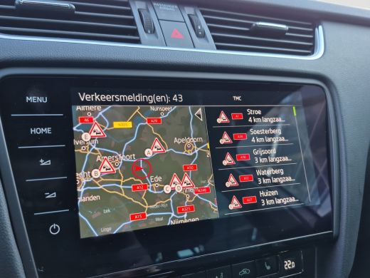 Skoda Octavia Combi 1.5 TSI Greentech Business Edition Plus Trekhaak | LED | Keyless | Stoelverwarming | Parkee... ActivLease financial lease