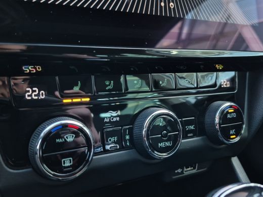 Skoda Octavia Combi 1.5 TSI Greentech Business Edition Plus Trekhaak | LED | Keyless | Stoelverwarming | Parkee... ActivLease financial lease