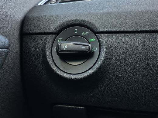 Skoda Octavia Combi 1.5 TSI Greentech Business Edition Plus Trekhaak | LED | Keyless | Stoelverwarming | Parkee... ActivLease financial lease