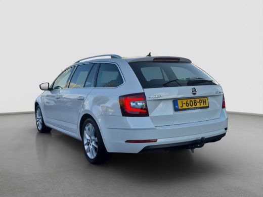 Skoda Octavia Combi 1.5 TSI Greentech Business Edition Plus Trekhaak | LED | Keyless | Stoelverwarming | Parkee... ActivLease financial lease