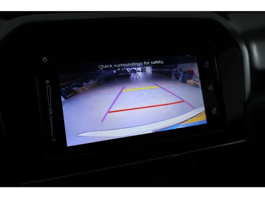 Suzuki Vitara 1.5 Hybrid Style | Panoramadak | Camera | Keyless | Adaptive Cruise | Stoelverwarming | Dodehoek ... ActivLease financial lease