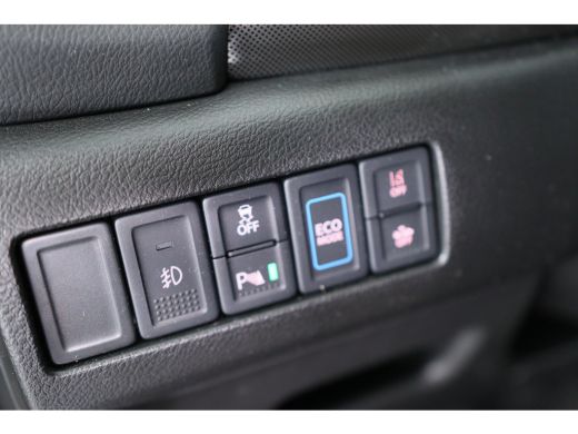 Suzuki Vitara 1.5 Hybrid Style | Panoramadak | Camera | Keyless | Adaptive Cruise | Stoelverwarming | Dodehoek ... ActivLease financial lease