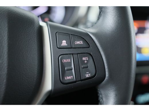 Suzuki Vitara 1.5 Hybrid Style | Panoramadak | Camera | Keyless | Adaptive Cruise | Stoelverwarming | Dodehoek ... ActivLease financial lease