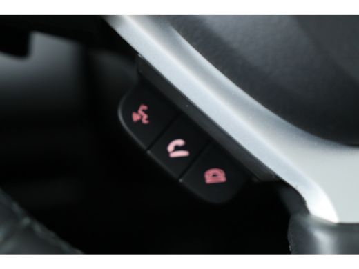 Suzuki Vitara 1.5 Hybrid Style | Panoramadak | Camera | Keyless | Adaptive Cruise | Stoelverwarming | Dodehoek ... ActivLease financial lease