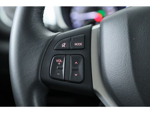 Suzuki Vitara 1.5 Hybrid Style | Panoramadak | Camera | Keyless | Adaptive Cruise | Stoelverwarming | Dodehoek ... ActivLease financial lease