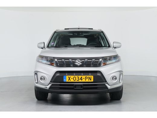 Suzuki Vitara 1.5 Hybrid Style | Panoramadak | Camera | Keyless | Adaptive Cruise | Stoelverwarming | Dodehoek ... ActivLease financial lease