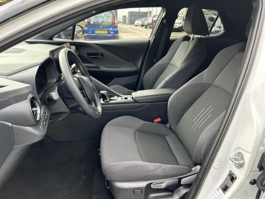 Toyota C-HR 1.8 Hybrid 140 First Edition (Rondom zicht camera - Parkeerassistent) ActivLease financial lease