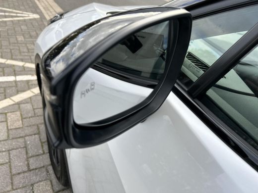 Toyota C-HR 1.8 Hybrid 140 First Edition (Rondom zicht camera - Parkeerassistent) ActivLease financial lease