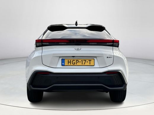 Toyota C-HR 1.8 Hybrid 140 First Edition (Rondom zicht camera - Parkeerassistent) ActivLease financial lease