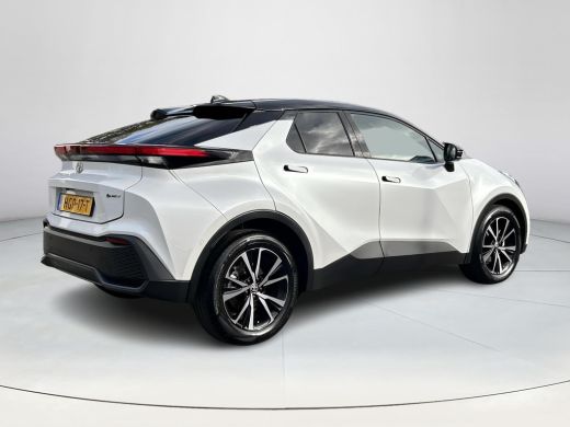 Toyota C-HR 1.8 Hybrid 140 First Edition (Rondom zicht camera - Parkeerassistent) ActivLease financial lease