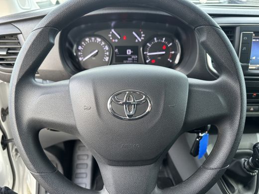 Toyota ProAce 2.0 D-4D 145PK Navi by app/cruise control/dab ActivLease financial lease