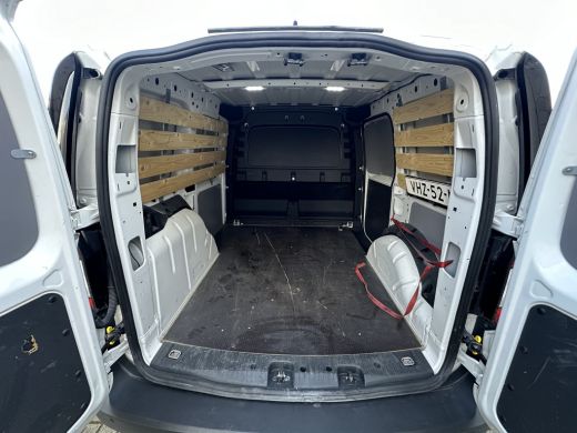 Volkswagen Caddy 2.0 TDI 102 PK EURO6 Cruise control/trekhaak/parkeer sensoren ActivLease financial lease