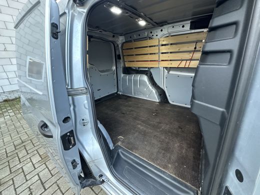 Volkswagen Caddy 2.0 TDI EURO 6 Comfort Cruise Control/apple carplay ActivLease financial lease