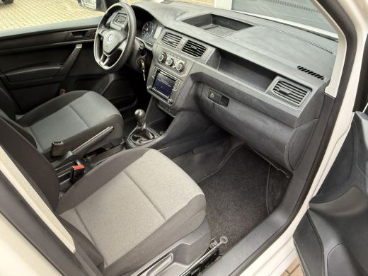 Volkswagen Caddy 2.0 TDI EURO 6 L2H1 BMT Maxi CarPlay/cruise/trekhaak ActivLease financial lease