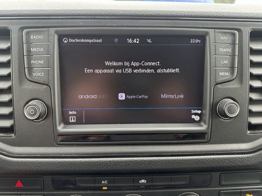 Volkswagen Crafter 2.0 TDI 140PK EURO6 L3H3 Trekhaak/cruise/control/app Connect/navi ActivLease financial lease