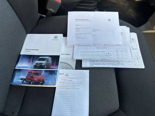 Volkswagen Crafter 30 2.0 TDI 140PK Automaat Euro6 L3H2 Carplay/cruise control/achteruitrijcamera ActivLease financial lease