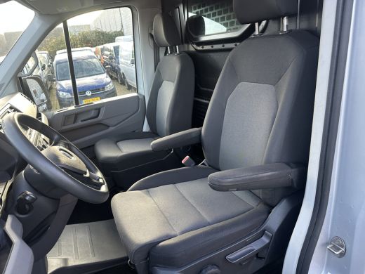 Volkswagen Crafter 30 2.0 TDI 140PK Automaat Euro6 L3H2 Carplay/cruise control/achteruitrijcamera ActivLease financial lease