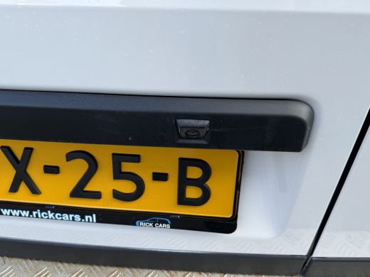 Volkswagen Crafter 35 2.0 TDI 140PK automaat L3H3 EURO6 Achteruitrijcamera/trekhaak/cruise control ActivLease financial lease