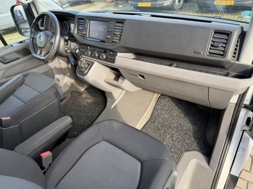 Volkswagen Crafter 35 2.0 TDI 140PK automaat L3H3 EURO6 Achteruitrijcamera/trekhaak/cruise control ActivLease financial lease