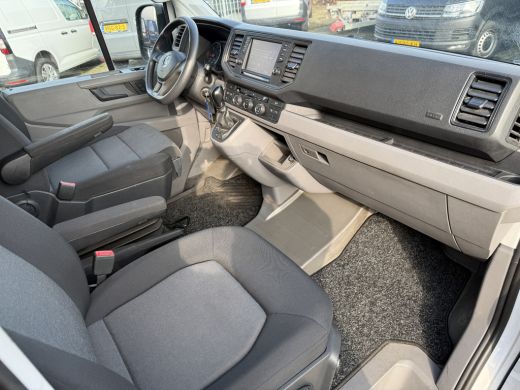 Volkswagen Crafter 35 2.0 TDI 140PK automaat L3H3 EURO6 Achteruitrijcamera/trekhaak/cruise control ActivLease financial lease