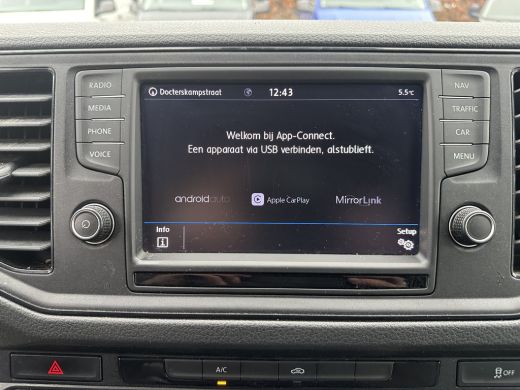 Volkswagen Crafter 35 2.0 TDI 140PK EURO6 L3H3 Achteruitrijcamera /Cruise control/trekhaak ActivLease financial lease