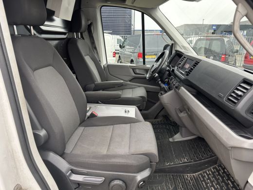 Volkswagen Crafter 35 2.0 TDI 140PK EURO6 L3H3 Achteruitrijcamera /Cruise control/trekhaak ActivLease financial lease