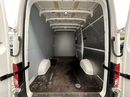 Volkswagen Crafter 35 2.0 TDI 140PK Euro6 L3H3 App Connect/cruise control ActivLease financial lease