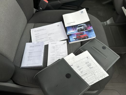 Volkswagen Crafter 35 2.0 TDI 177PK EURO 6 L3H3 Cruise control/apple CarPlay/achteruitrijcamera ActivLease financial lease