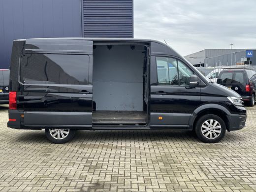 Volkswagen Crafter 35 2.0 TDI 177PK EURO6 L3H3 Nieuwe distributie riem/nieuwe APK/Achteruitrijcamera/trekhaak/app co... ActivLease financial lease