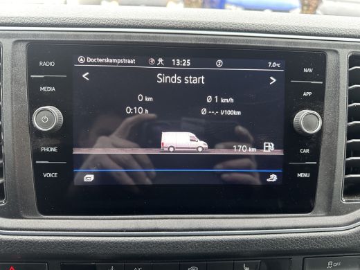 Volkswagen Crafter 35 2.0 TDI 177PK EURO6 L3H3 Nieuwe distributie riem/nieuwe APK/Achteruitrijcamera/trekhaak/app co... ActivLease financial lease