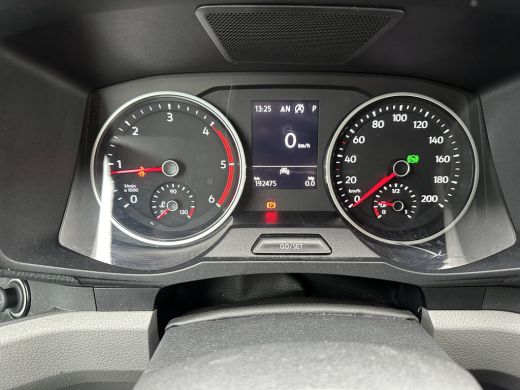Volkswagen Crafter 35 2.0 TDI 177PK EURO6 L3H3 Nieuwe distributie riem/nieuwe APK/Achteruitrijcamera/trekhaak/app co... ActivLease financial lease