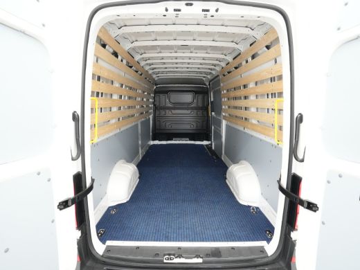 Volkswagen Crafter 35 2.0 TDI L4H3 Highline EURO VI ActivLease financial lease
