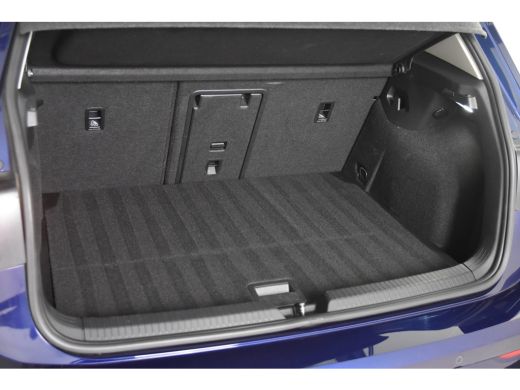 Volkswagen Golf 1.0 eTSI Life *1ste Eigenaar*Navigatie*Ambiente* ActivLease financial lease