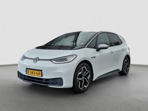 Volkswagen ID.3 First Plus 58 kWh Matrix LED | Stuur + Stoelverwarming | Keyless | Adaptive CC | Full map navigat... Volkswagen ID.3 First Plus 58 kWh Matrix LED | Stuur + Stoelverwarming | Keyless | Adaptive CC | Full map navigat...