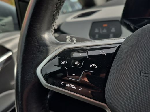 Volkswagen ID.3 First Plus 58 kWh Matrix LED | Stuur + Stoelverwarming | Keyless | Adaptive CC | Full map navigat... ActivLease financial lease