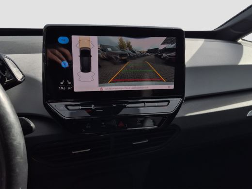 Volkswagen ID.3 First Plus 58 kWh Matrix LED | Stuur + Stoelverwarming | Keyless | Adaptive CC | Full map navigat... ActivLease financial lease